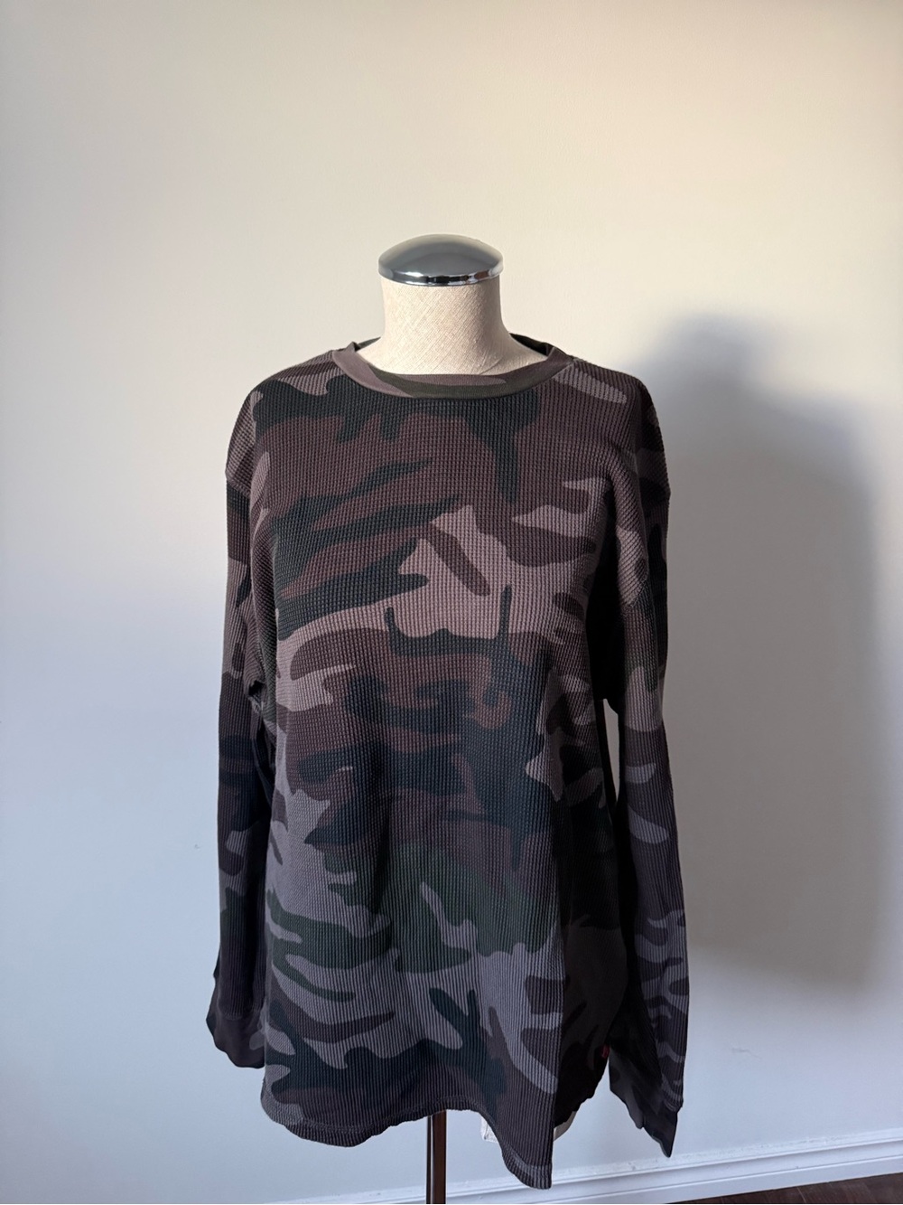 Levi's Men's Long Sleeve Camo Crewneck - Olive & Gray